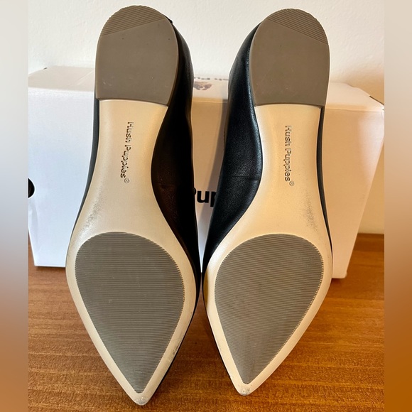 Hush Puppies Hazel Pointe | Black Leather | Flats Size 6 Wide - Picture 4 of 8